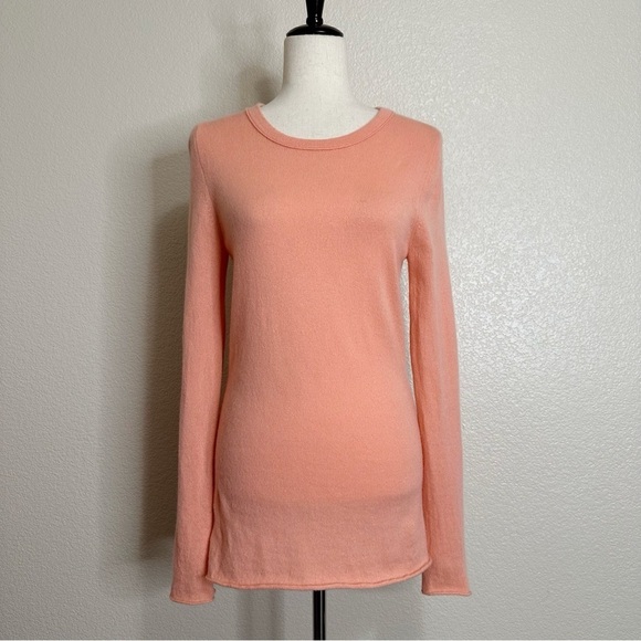 J. Crew 100% Cashmere Peach Long Sleeves Pull Over Sweater, Sz Medium - Picture 1 of 13